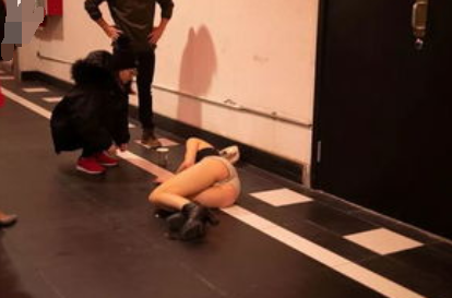 上海夜店：醉酒的女子为何打不到的士？