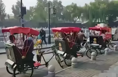 北京出现大量人力车运营