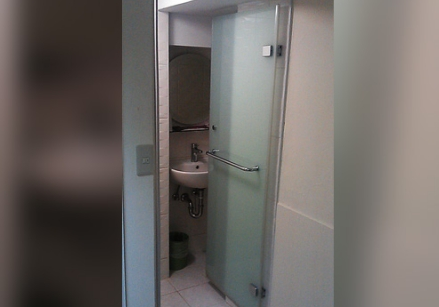 男子在株洲某商场女厕偷窥被抓获！