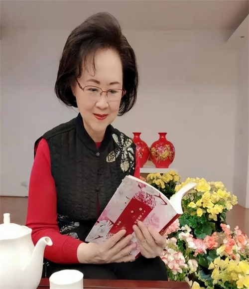 86岁的女作家琼瑶轻生离世：一路走好