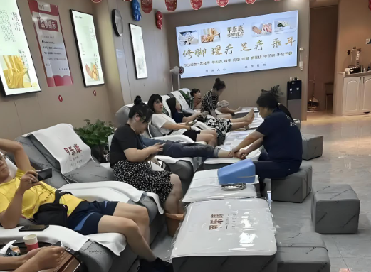 上海足疗店的生存之道：揭秘20元洗脚潜规则