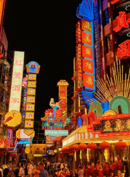 探秘上海夜间经济：24小时不眠城的消费密码