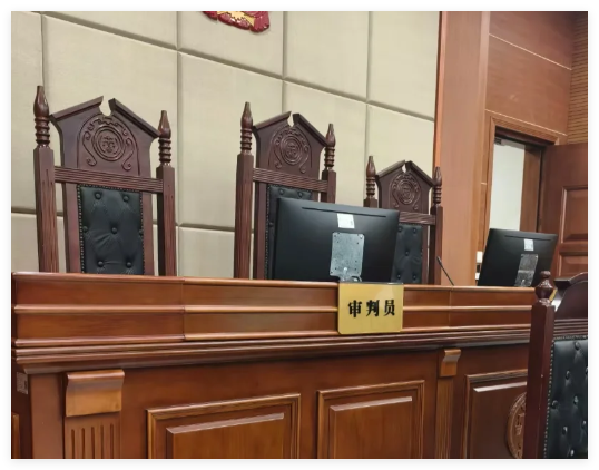 五年情缘，十五天婚姻"：上海一场遗产争夺战