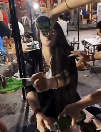 夜上海生存法则：女公关的酒量博弈与职场困局