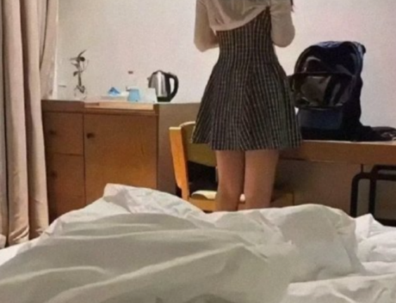 上门按摩服务：技师便衣与工作服的差异解析