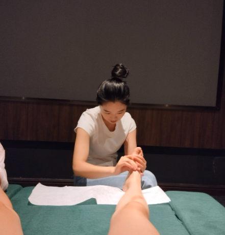 上海养生：大学生成为按摩技师后的心路历程