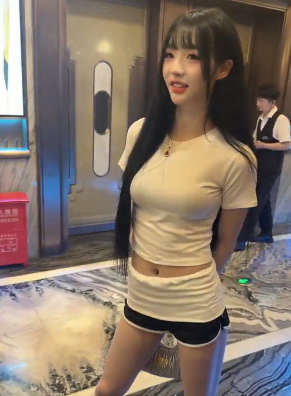 月入几万的夜场女孩，为何存不住钱？